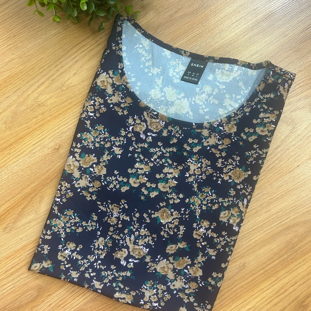 SHEIN Blue and Cream Sleeveless Blouse